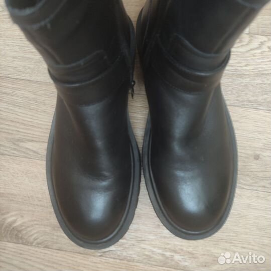 Ботинки зимние женские Tomas Munz, р-р 39