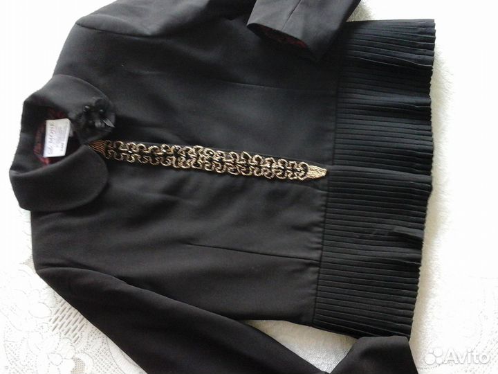 Школьный пиджак для девочки (mone) 140-146,новый