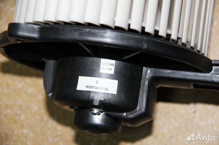 Вентилятор отопителя салона Volvo S40,V40 I пок