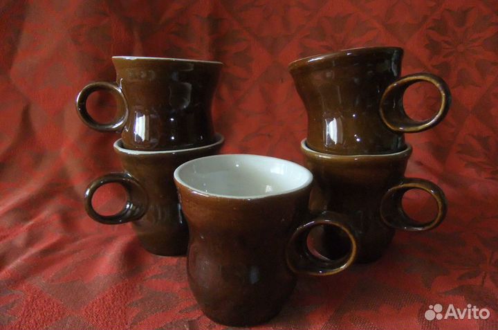 Керамика СССР (чайник, ваза, сахарница+2 кружечки)