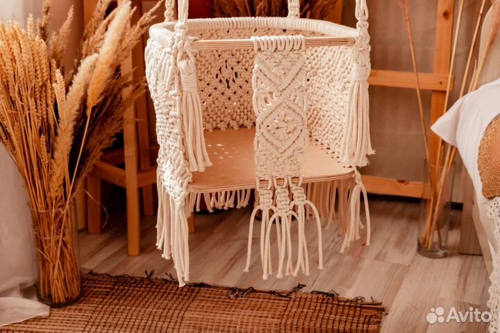 Детская качель макраме