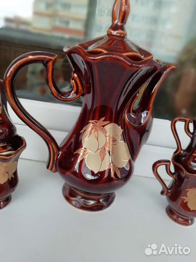 Кофейник с чашками винтаж