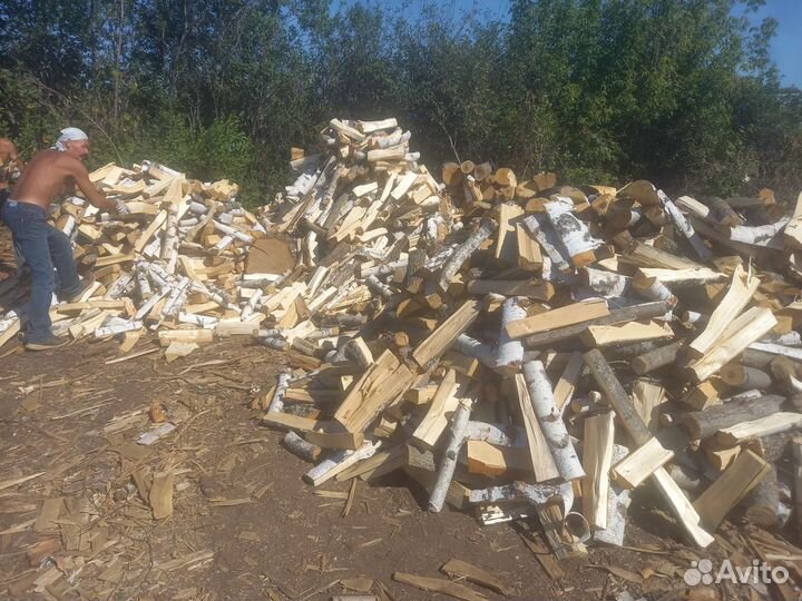 Дрова колотые, пеньками