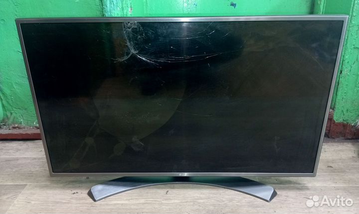 Телевизор LG 43 дюйма и 32 дюйма