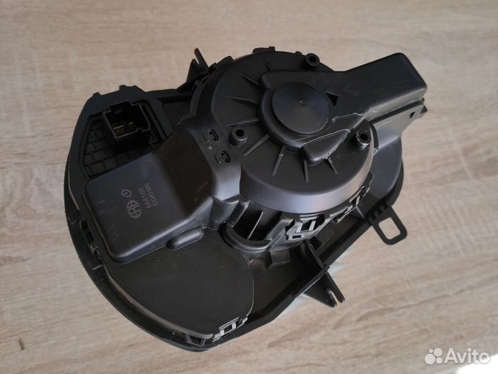 Моторчик отопителя