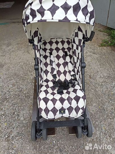 Прогулочная коляска elodie