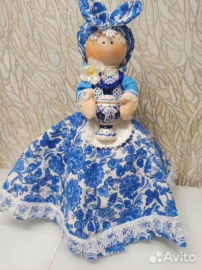 Кукла грелка на чайник. Тильда