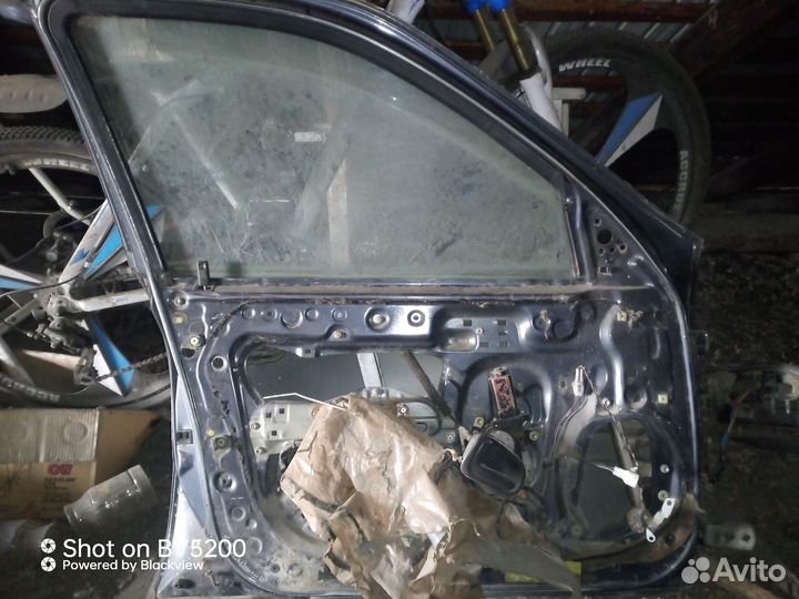 Двери Toyota Sprinter AE100