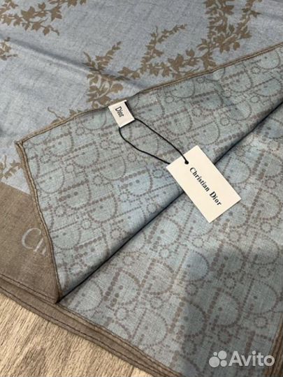 Теплый шерстяной платок Dior беж с голубым