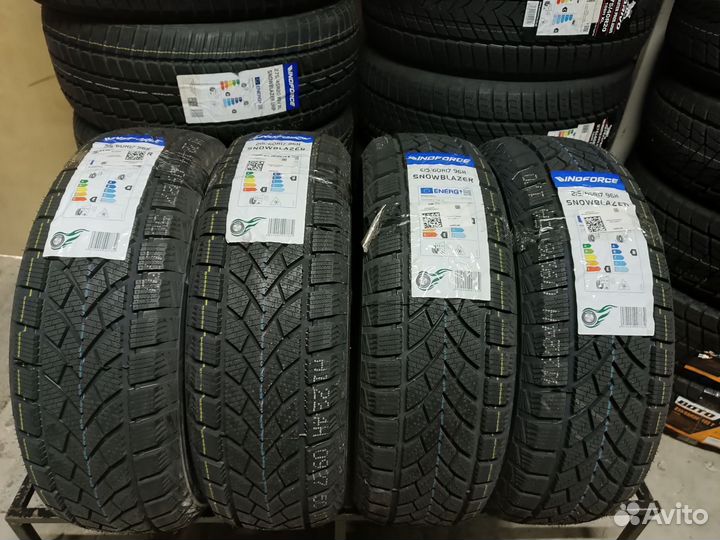 Windforce Snowblazer 215/60 R17