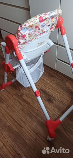 Стульчик для кормления babyton