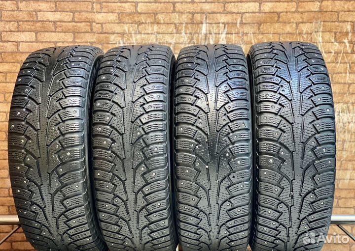 Nokian Tyres Hakkapeliitta 5 215/65 R16