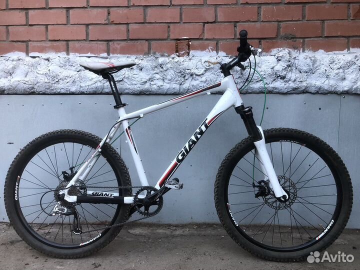 Горный вклосипед Giant Revel 1