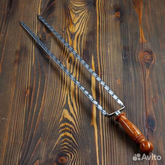 Двойной вилка-шампур с деревянной ручкой, с узором