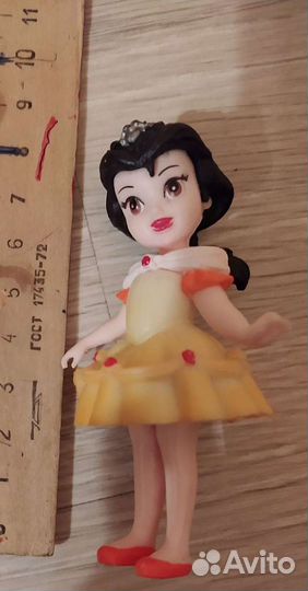 Маленькая куколка