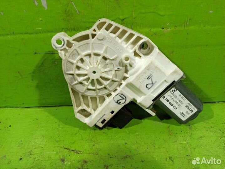 Мотор стеклоподъемника Audi Q7 4L 4.2 BAR 2008