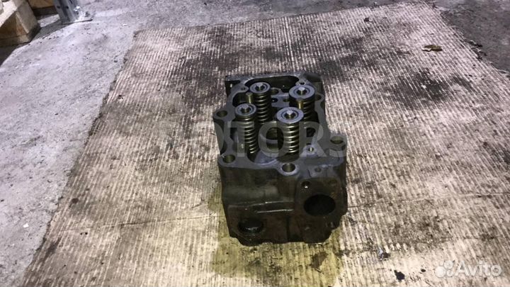 Головка блока цилиндров Scania 124 4 2001 1448282