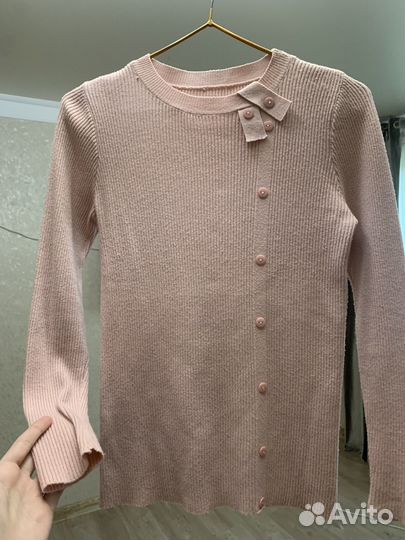 Свитер женский