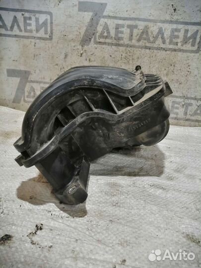 Впускной коллектор Hyundai Solaris