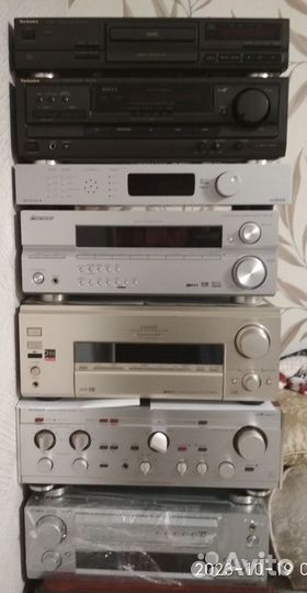 Курьер, свой человек в Петербурге аудио/видео и др