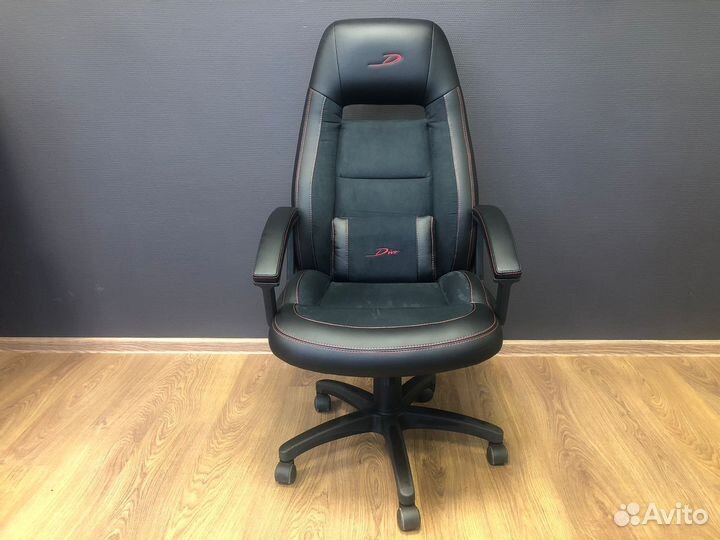 Компьютерное кресло