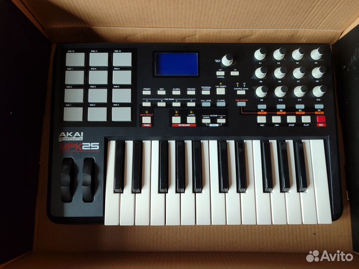 Midi клавиатура Akai professonal MPK25