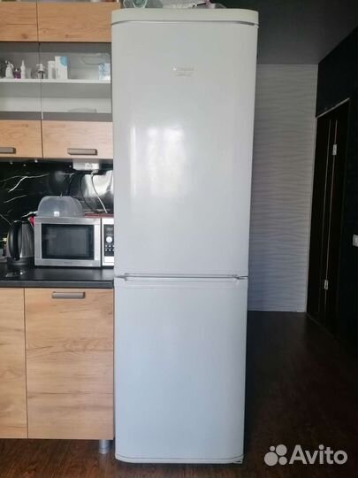 Холодильник hotpoint ariston бу