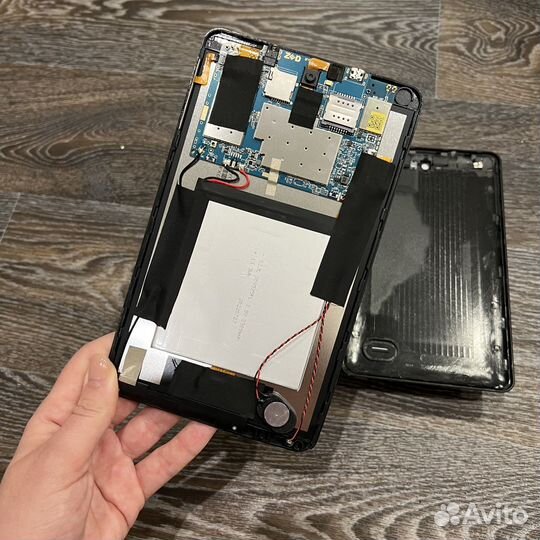 Планшет digma 8 x701 4g