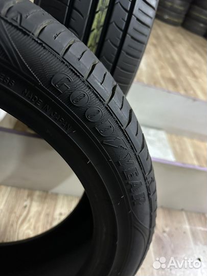 Goodyear EfficientGrip Eco EG01 215/45 R17 91W