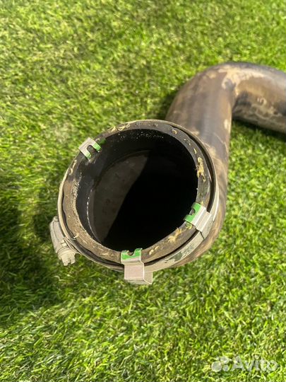 Патрубок интеркулера Ford Mustang 6 S550 рест