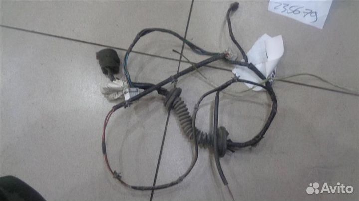 Проводка двери задней Nissan Almera Tino 2000-2006