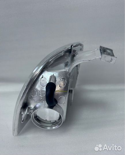 Поворотник левый Skoda Octavia A4 Тур Дорест