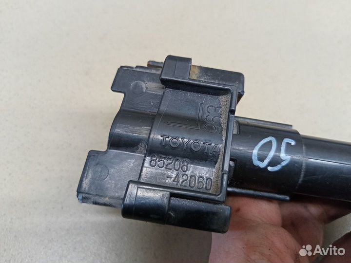 Форсунка омывателя фары RAV 4 2013