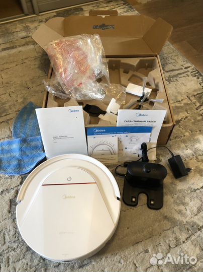 Робот-пылесос Midea VCR03