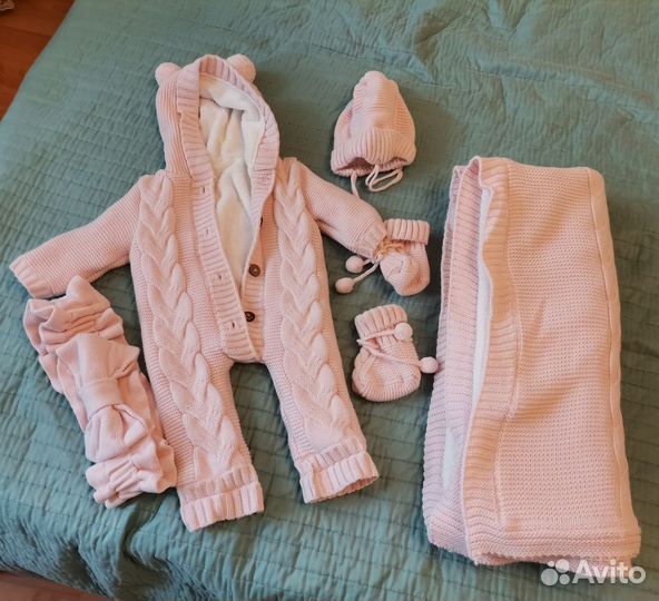 Комплект на выписку для девочки зима