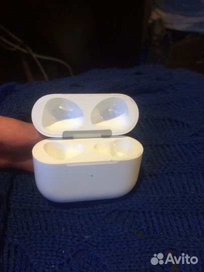 Футляр для airpods