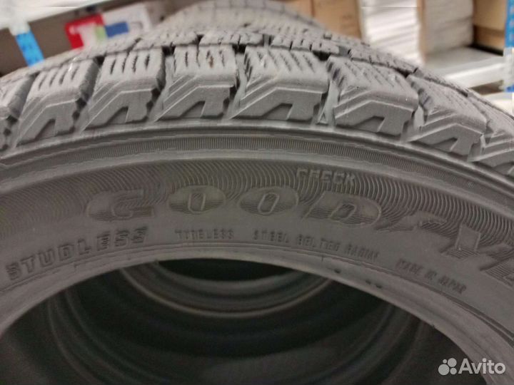 Goodyear Ice Navi Zea 205/55 R16 89Q