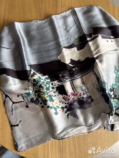 Шелковый платок шейный