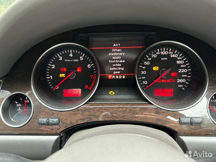 Автомобиль по запчастям Audi A8L D3 BFM 2005