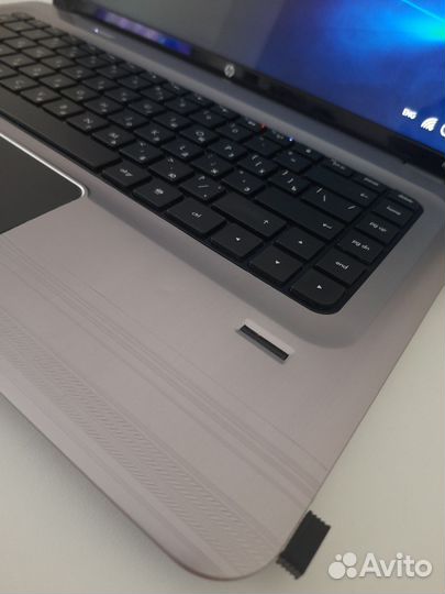 Ноутбук HP core i3, 2 видеокарты, очень шустрый