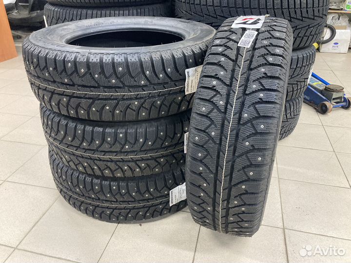 Bridgestone Ice Cruiser 7000S 235/55 R17 99T