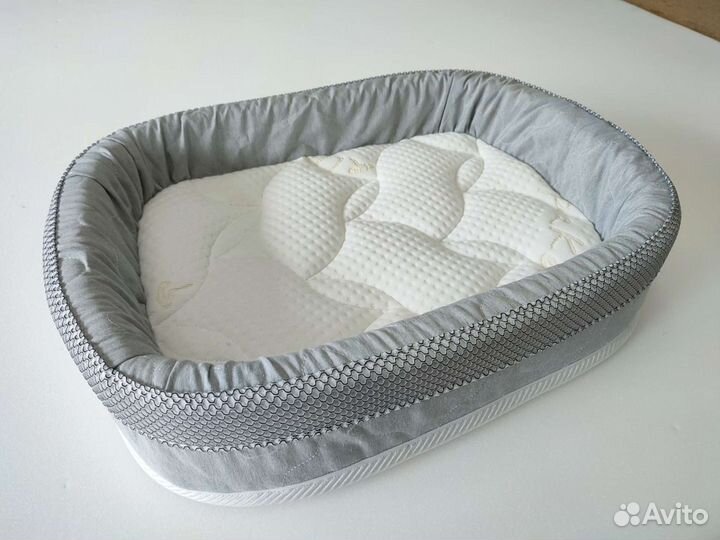 Лежанка для котов и собак новая