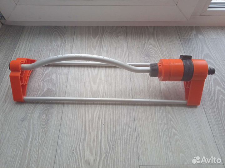 Дождеватель автоматический поворотный веерный