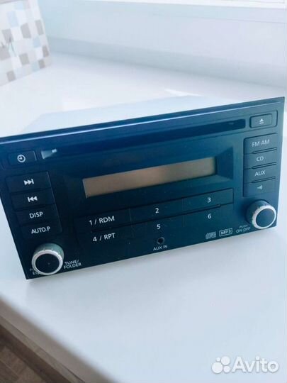 Автомобильный магнитофон