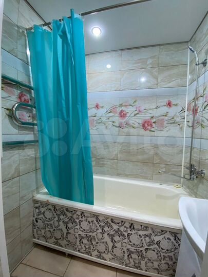 2-к. квартира, 53 м², 1/5 эт.