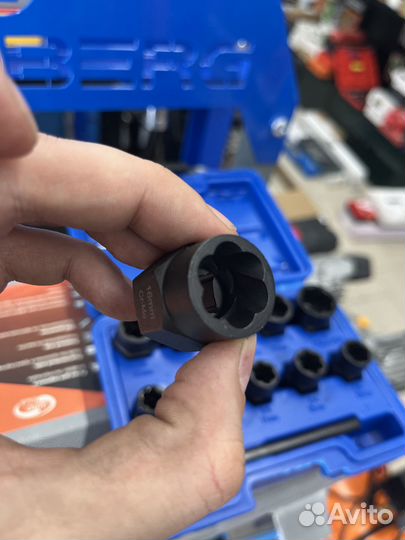 Набор головок для поврежденных болтов и гаек 11 по