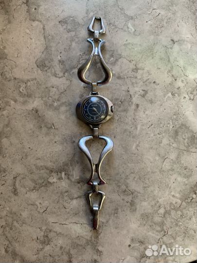 Часы женские 'Слава', СССР