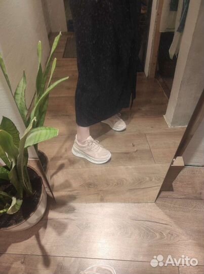 Кроссовки женские 36 размер