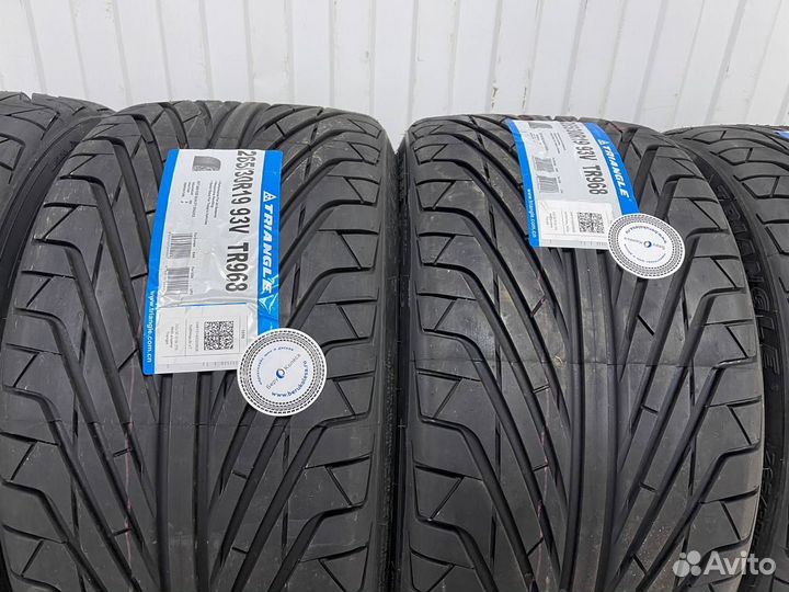 Triangle TR968 205/40 R17 84V