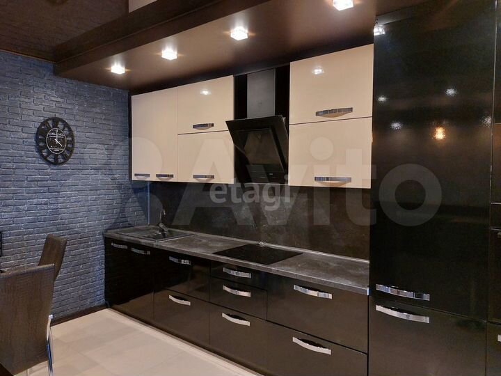 2-к. квартира, 86,3 м², 9/9 эт.